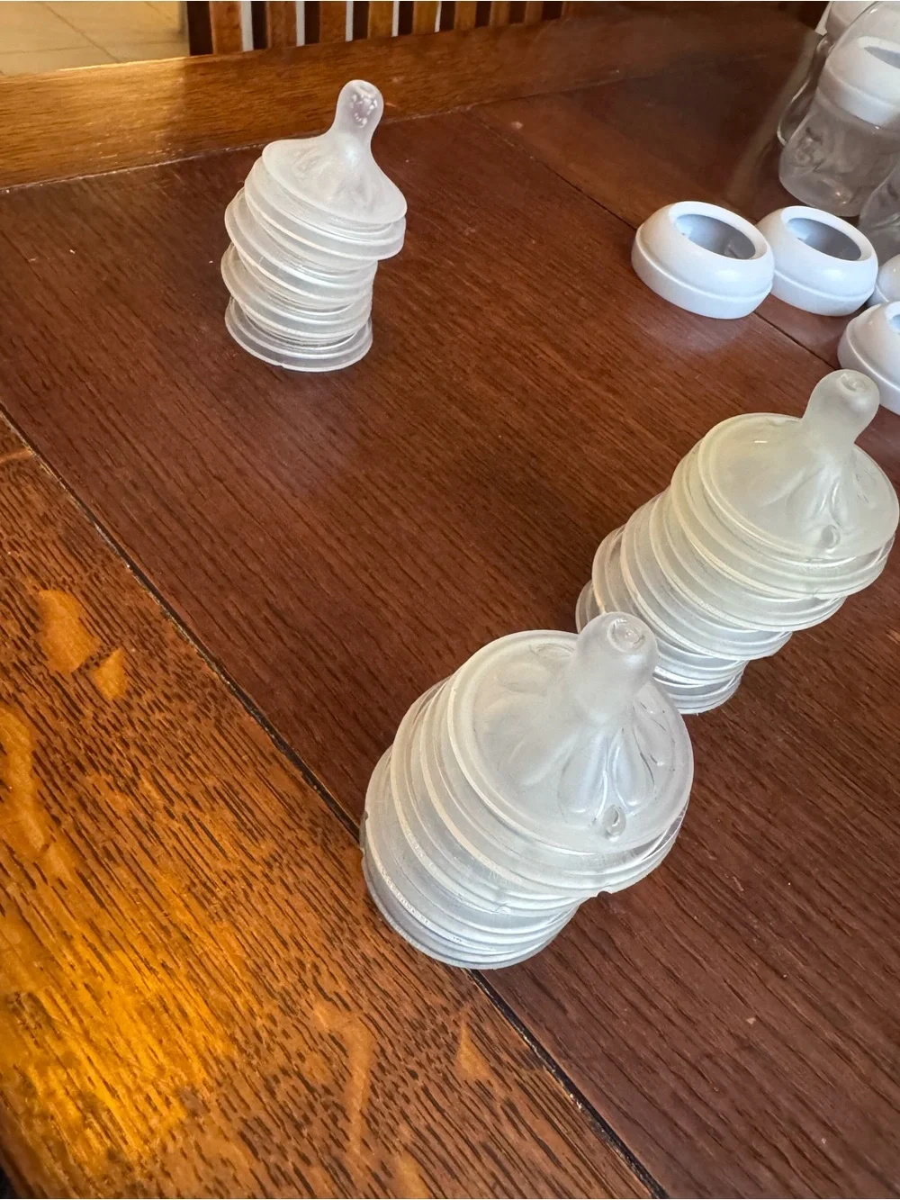 Philips Avent - Clear Glass Baby Bottles with White Caps and Nipples - Pack